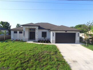 3014 6th St W, Lehigh Acres, FL 33971