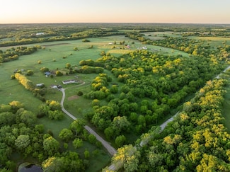 31607 Beaver Creek Rd, Paola, KS 66071
