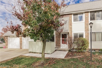 5551 Ivy Ct, Willoughby, OH 44094