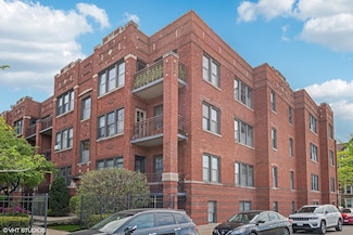 647 Garfield St Unit 1, Oak Park, IL 60304