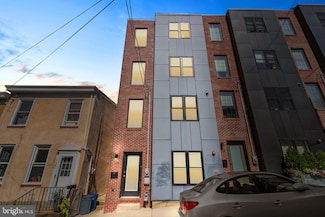 134 Burnside St, Philadelphia, PA 19127