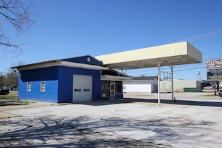 401 E Main St, Green Forest, AR 72638