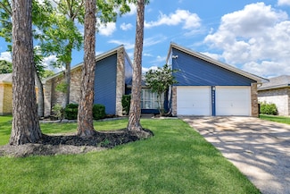 13410 Bradbridge Ln, Houston, TX 77082
