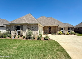 208 Wethersfield Dr, Florence, MS 39073