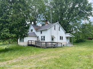 2437 E Winegar Rd, Morrice, MI 48857