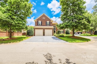 10418 Pullengreen Dr, Charlotte, NC 28277