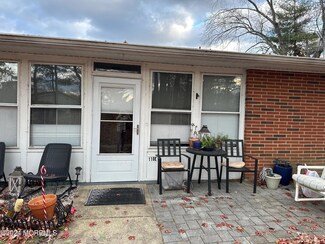 110 Edinburgh Ln Unit e, Lakewood, NJ 08701
