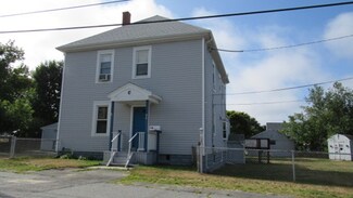 24 Jean St, Acushnet, MA 02743
