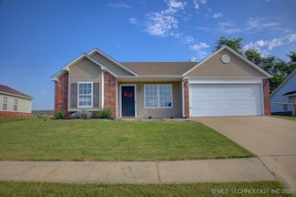 1002 W 24th St N, Claremore, OK 74017