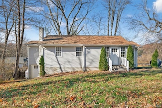 12 Revere Rd, Monroe, NY 10950