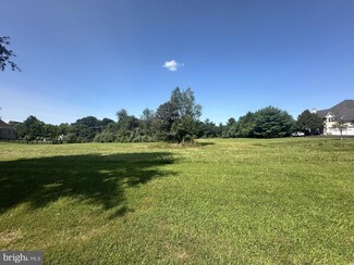 302 Bohemia Mill Pond Dr, Middletown, DE 19709