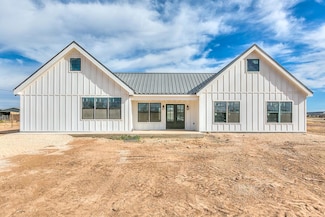 1300 6th St, Sterling City, TX 76951