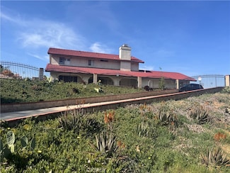 10703 Valley Dr, Riverside, CA 92505