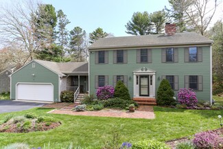 17 Shaker Dr, Bourne, MA 02532