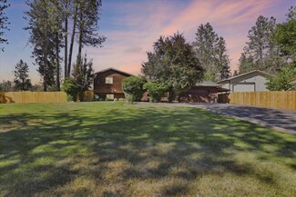 10946 W Sagewood Rd, Nine Mile Falls, WA 99026