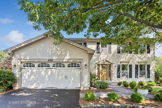 827 Stewart St, Batavia, IL 60510