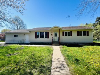 620 10th St N, Sauk Rapids, MN 56379