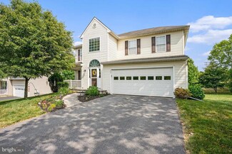 303 Cranston Dr, Coatesville, PA 19320