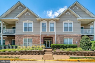 6532 Grange Ln Unit 103, Alexandria, VA 22315