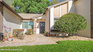 7429 Heather Walk Dr, Weeki Wachee, FL 34613