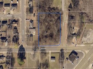436 Western Park Dr, Memphis, TN 38109