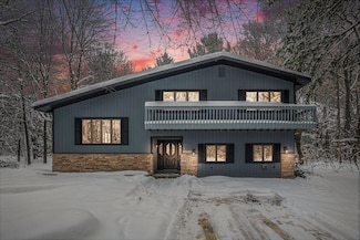 13930 Cleveland St, Nunica, MI 49448