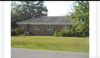 1680 Case St, Batesville, AR 72501