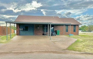 326 Erie Dr, Pond Creek, OK 73766