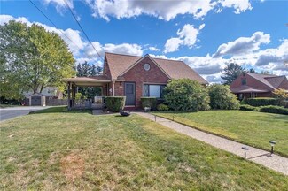 42 Longvue Cir, Ambridge, PA 15003