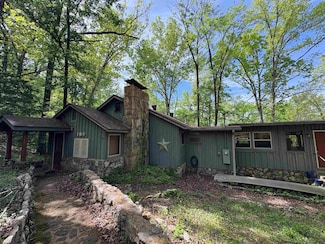 160 Wahpeton Hill Rd, Hardy, AR 72542