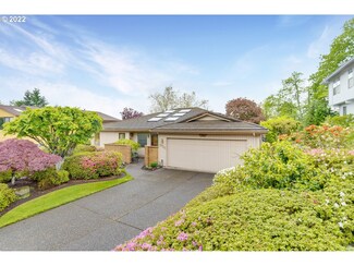 2736 Orchard Hill Place, Lake Oswego, OR 97035