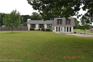 412 Ridge Dr, Sallisaw, OK 74955