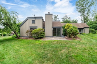 786 Heritage Village Unit D, Southbury, CT 06488