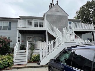 226 London Ct, Egg Harbor Township, NJ 08234