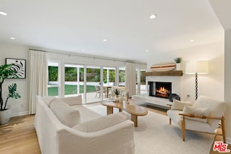 30751 La Brisa Dr, Malibu, CA 90265