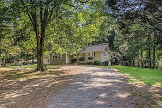 1281 Lawrence Rd, Molena, GA 30258
