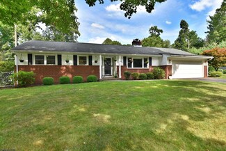543 Hillcrest Cir, Bridgeport, WV 26330