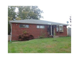 718 Mcgovern Rd, Houston, PA 15342