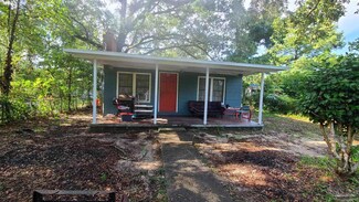 5904 Annette St, Pensacola, FL 32506