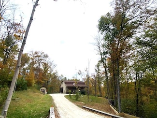 1067 Moxley Rd, Bainbridge, OH 45612