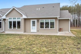 930 Cart Way Ln, Hinckley, MN 55037