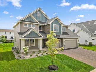 17905 Hidden Creek Trail, Lakeville, MN 55044