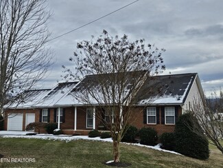 4218 Pea Ridge Rd, Maryville, TN 37804
