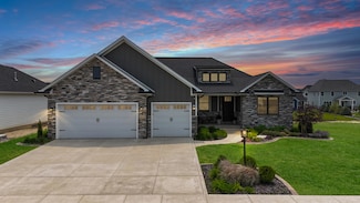 13333 Camas Dr, Saint John, IN 46373