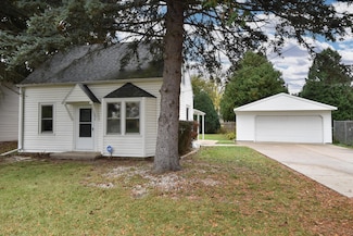 4256 S 96th St, Milwaukee, WI 53228