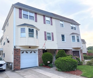 15-50 Waters Edge Dr, Flushing, NY 11360