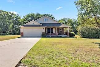 201 Murchison Dr, Cedar Creek, TX 78612