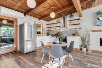 14207 Evergreen Way, Stanwood, WA 98292