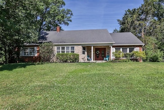 271 Poage Farm Rd, Cincinnati, OH 45215