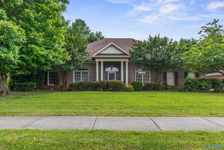 308 Blue Creek Dr, Harvest, AL 35749
